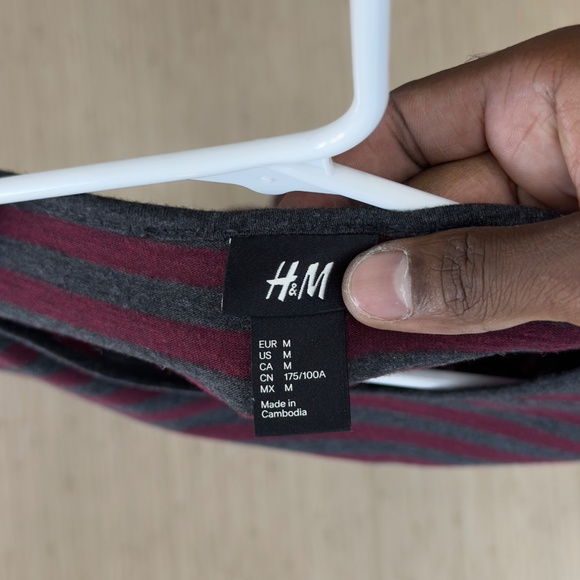 H&M Stripped Long sleeve shirt - size Medium - Picture 6 of 7